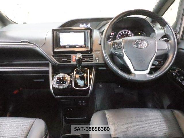 Toyota ESQUIRE 2019-07 8335734-2