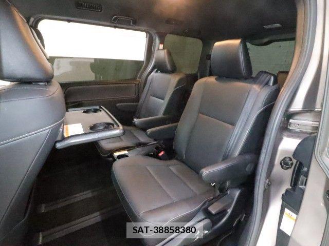 Toyota ESQUIRE 2019-07 8335734-7