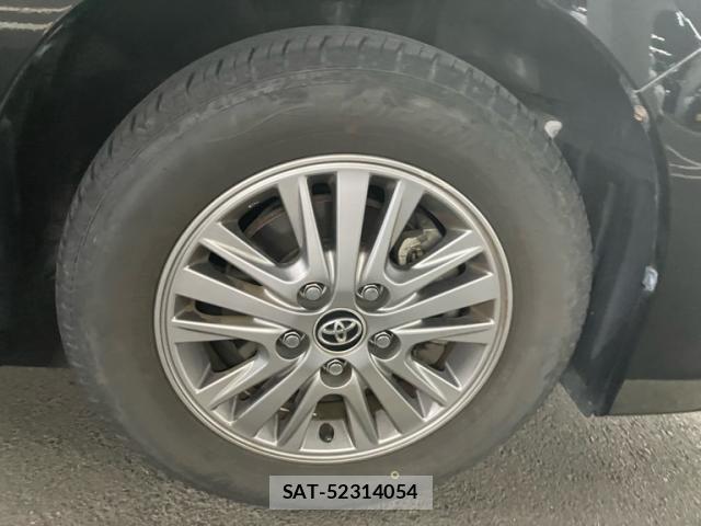 Toyota ESQUIRE 2016-03 8335735-9