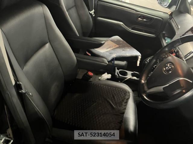 Toyota ESQUIRE 2016-03 8335735-13