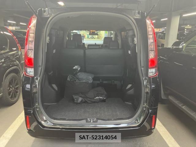 Toyota ESQUIRE 2016-03 8335735-5