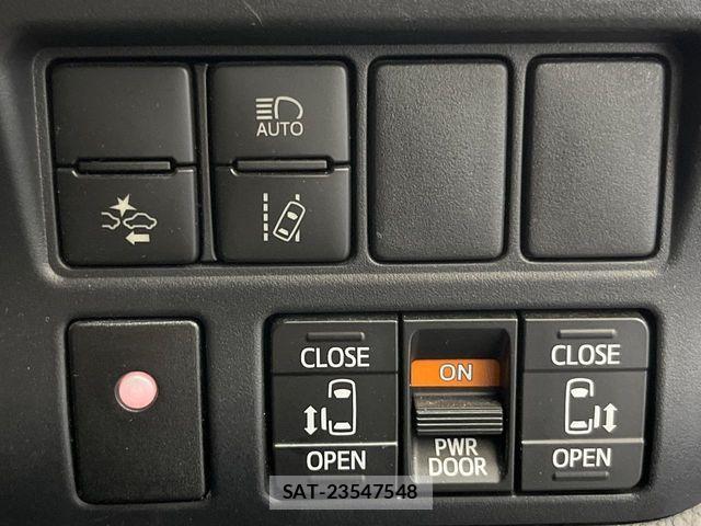 Toyota ESQUIRE 2017-10 8335732-4