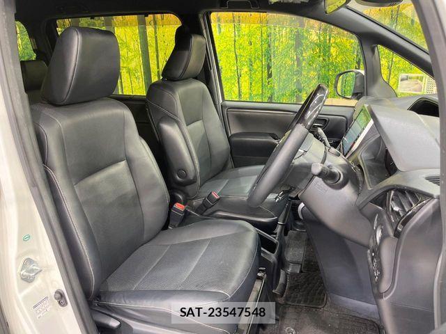 Toyota ESQUIRE 2017-10 8335732-7