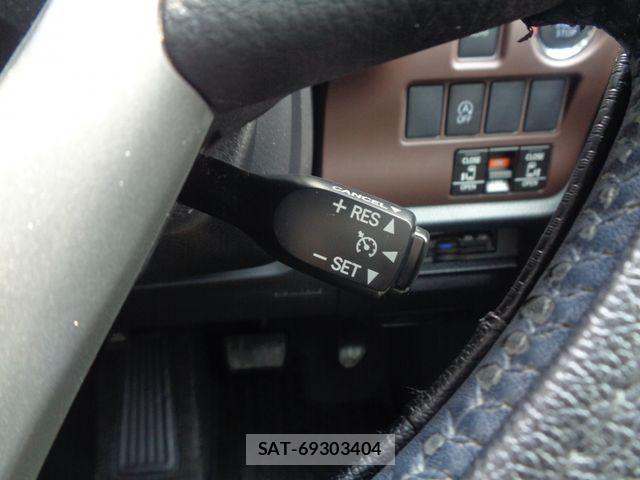 Toyota ESQUIRE 2014-12 8335736-16
