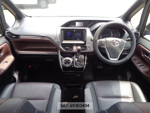 Toyota ESQUIRE 2014-12 8335736-1