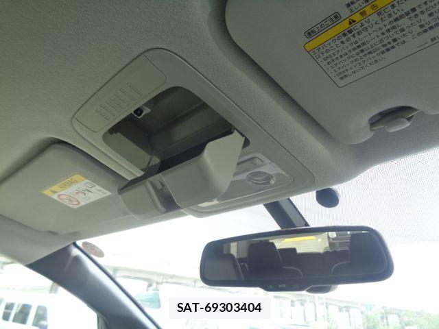 Toyota ESQUIRE 2014-12 8335736-24
