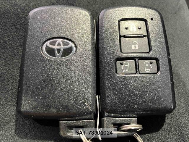 Toyota ESQUIRE 2020-12 8354399-15