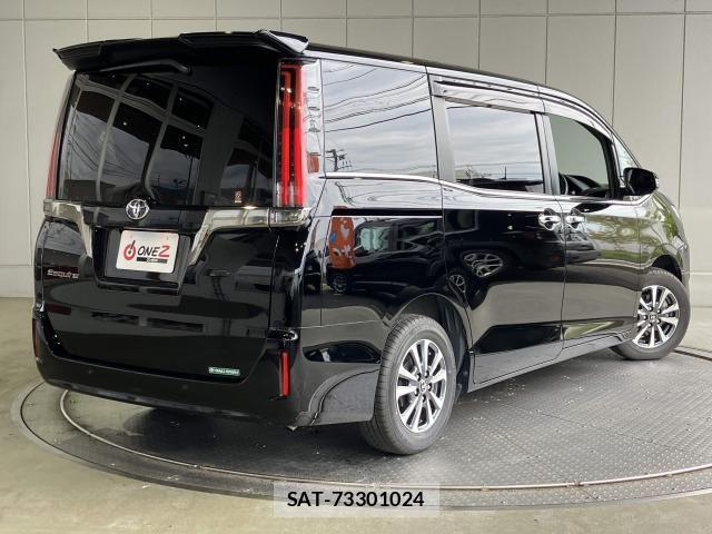 Toyota ESQUIRE 2020-12 8354399-2