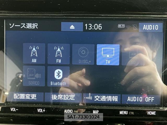 Toyota ESQUIRE 2020-12 8354399-8