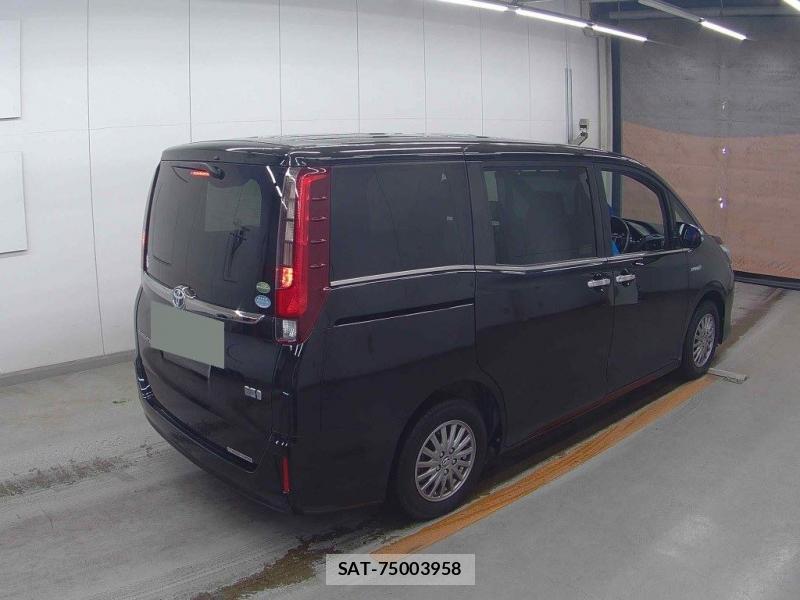 Toyota ESQUIRE 2016-06 8351499-1