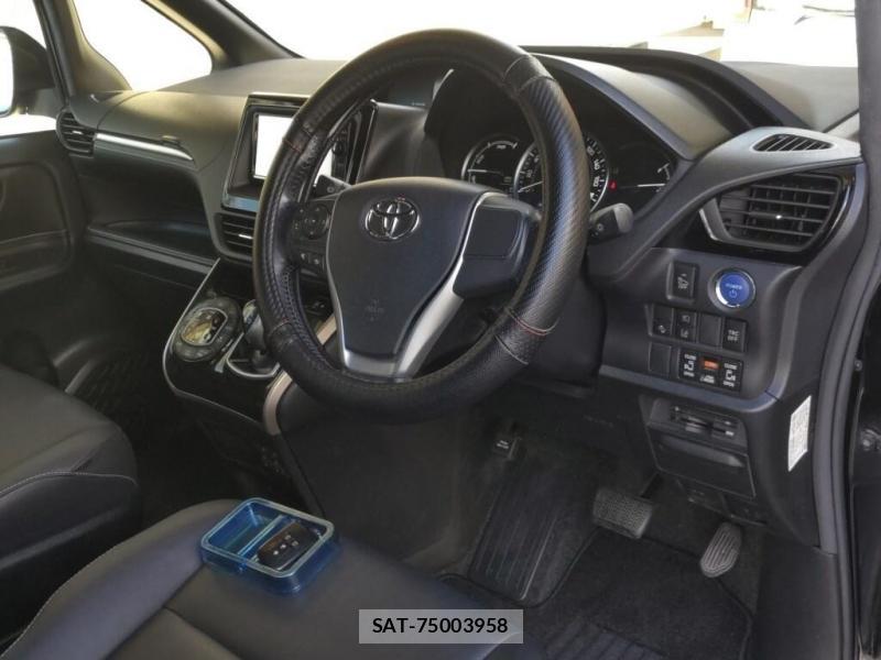 Toyota ESQUIRE 2016-06 8351499-4