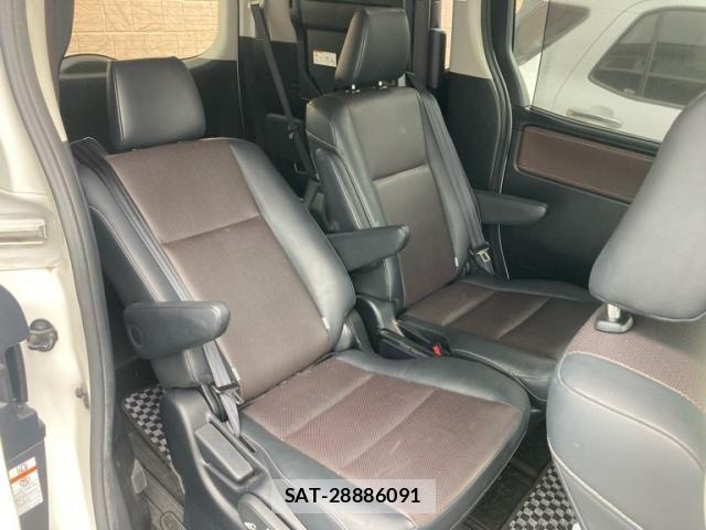 Toyota ESQUIRE 2015-04 8365770-10