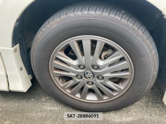Toyota ESQUIRE 2015-04 8365770-5