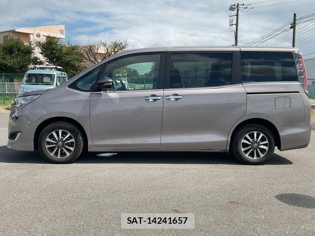 Toyota ESQUIRE 2017-11 8365767-16