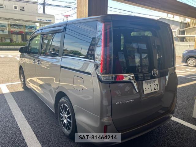 Toyota ESQUIRE 2018-03 8365768-4