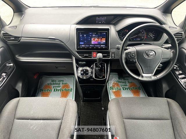 Toyota ESQUIRE 2019-08 8365765-1