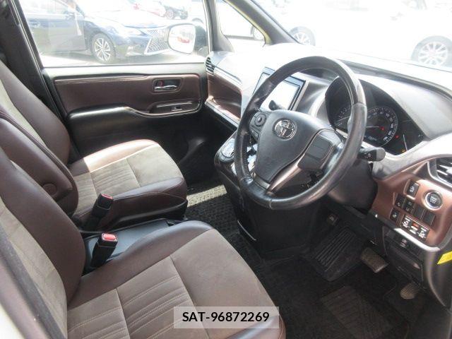 Toyota ESQUIRE 2017-12 8412237-13