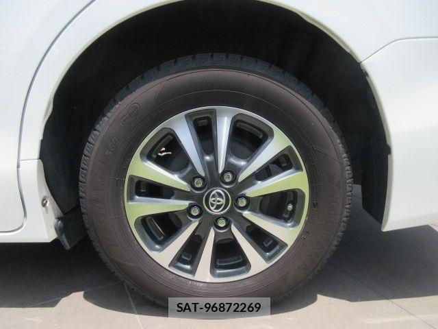 Toyota ESQUIRE 2017-12 8412237-8