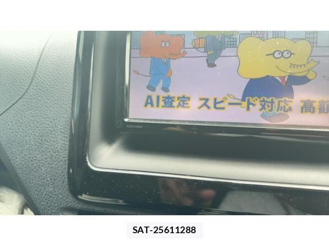 Toyota ESQUIRE 2015-09 8412241-14