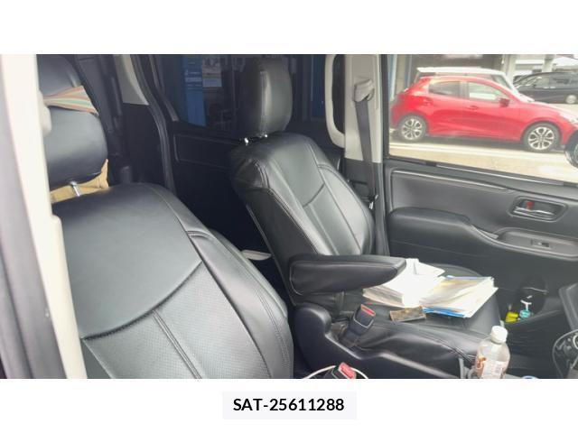 Toyota ESQUIRE 2015-09 8412241-17