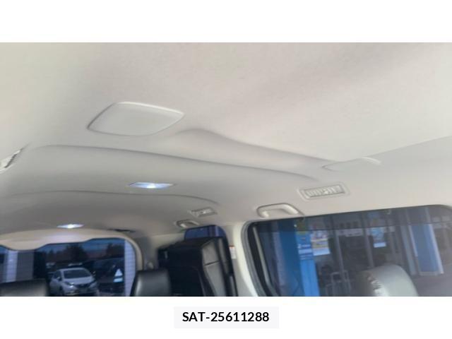 Toyota ESQUIRE 2015-09 8412241-18