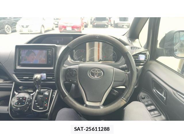 Toyota ESQUIRE 2015-09 8412241-8