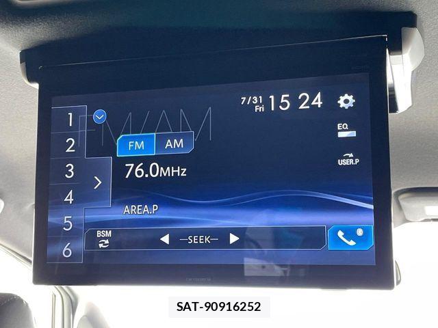 Toyota ESQUIRE 2017-12 8438102-3