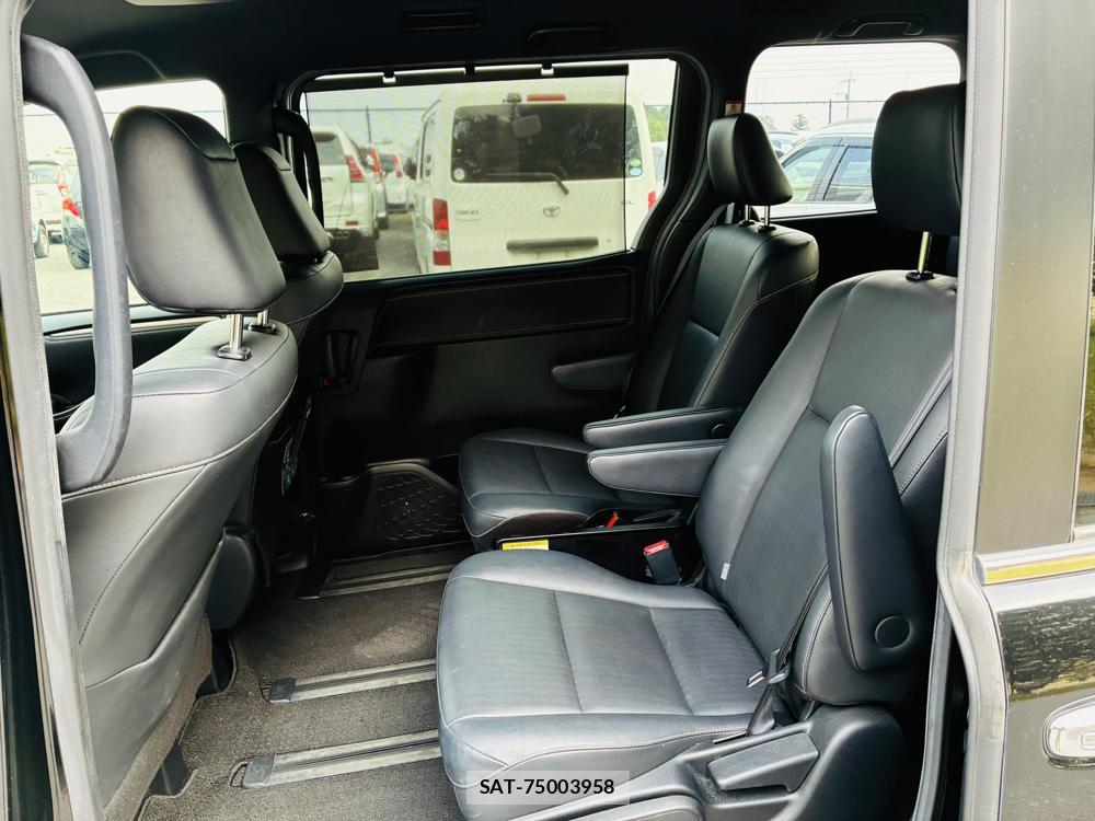 Toyota ESQUIRE 2016-06 8351499-9