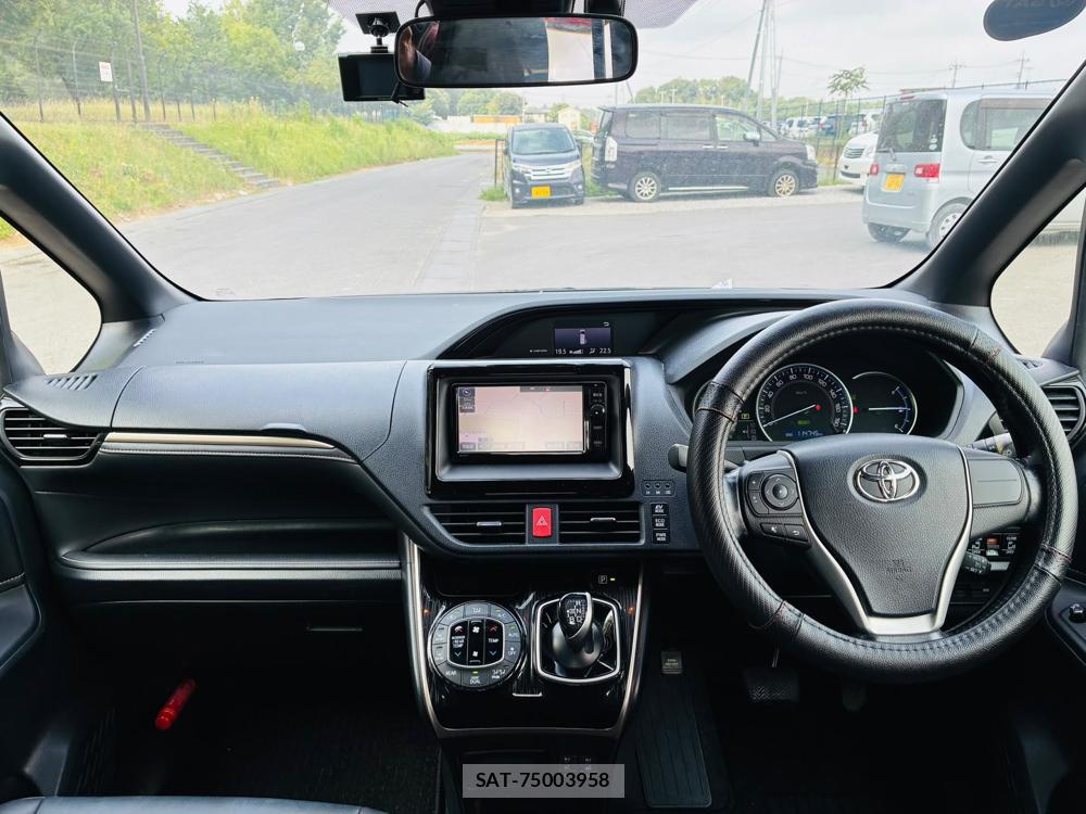 Toyota ESQUIRE 2016-06 8351499-12