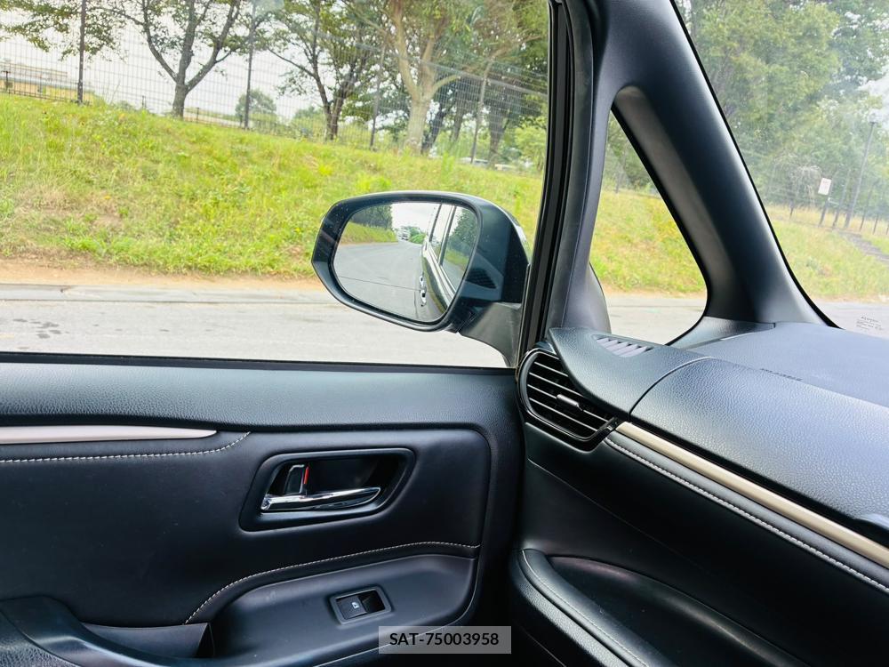 Toyota ESQUIRE 2016-06 8351499-22