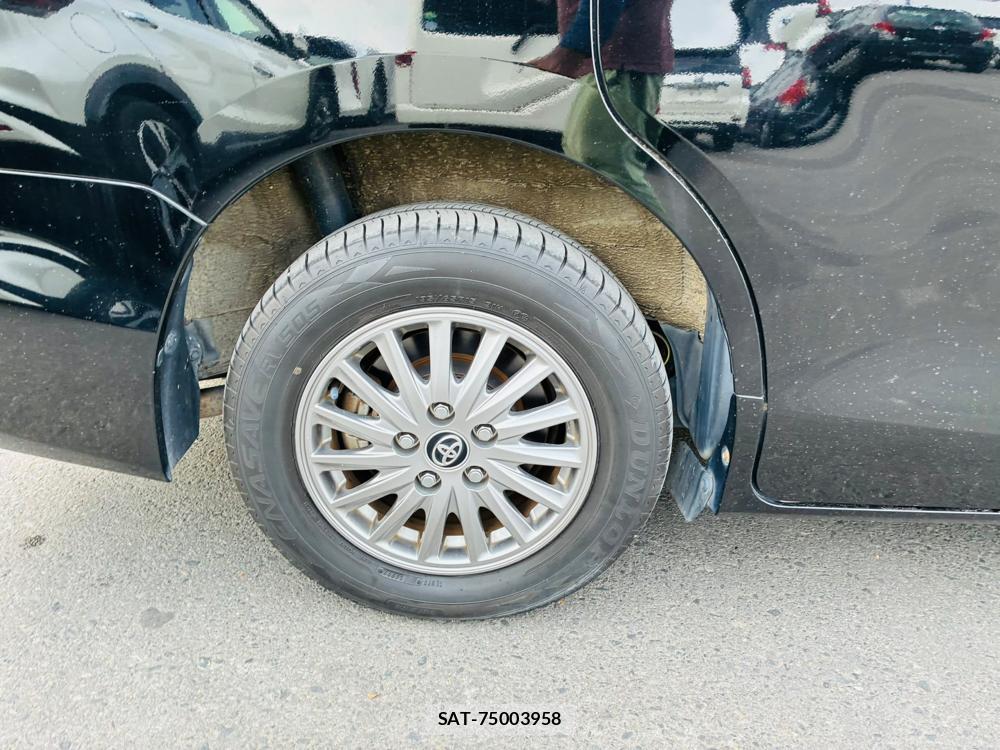 Toyota ESQUIRE 2016-06 8351499-28
