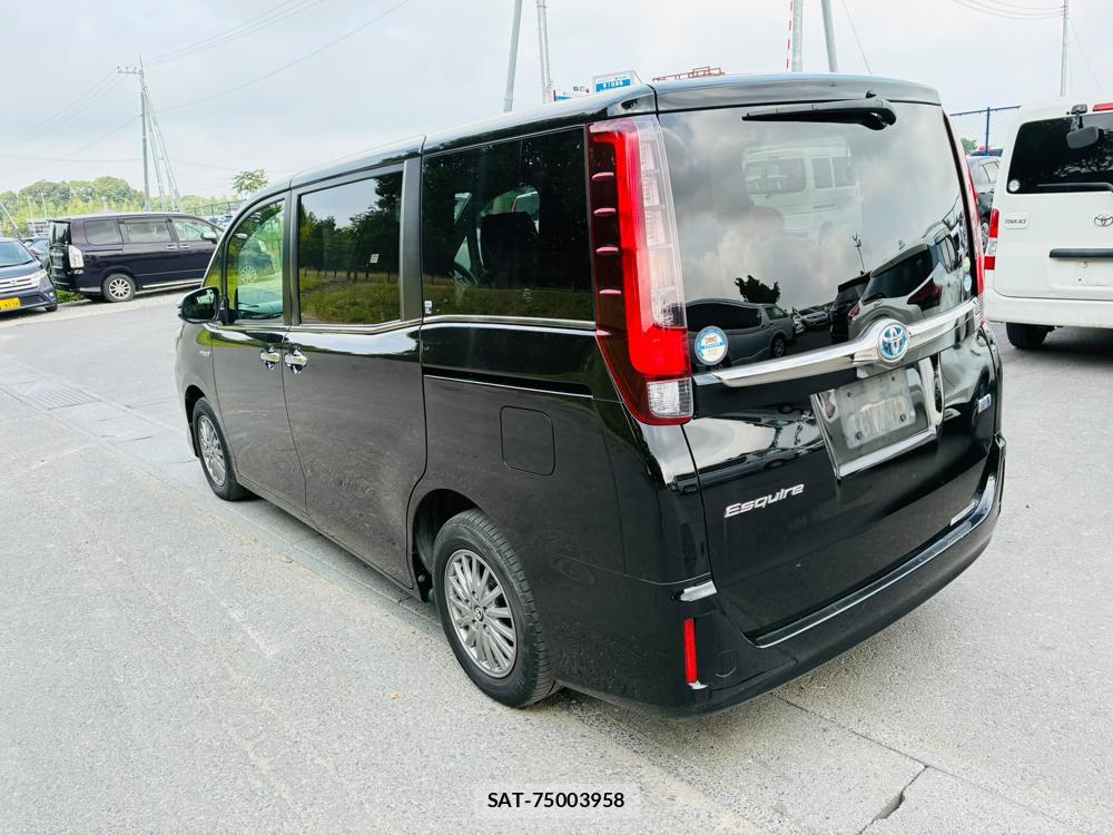 Toyota ESQUIRE 2016-06 8351499-2