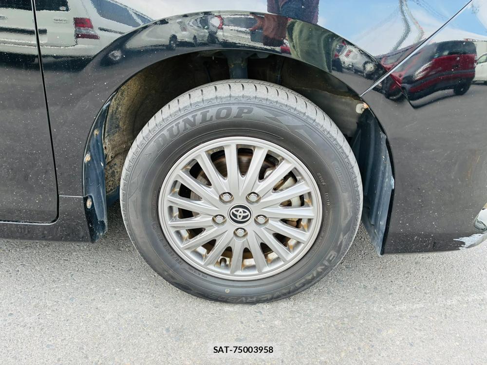 Toyota ESQUIRE 2016-06 8351499-29