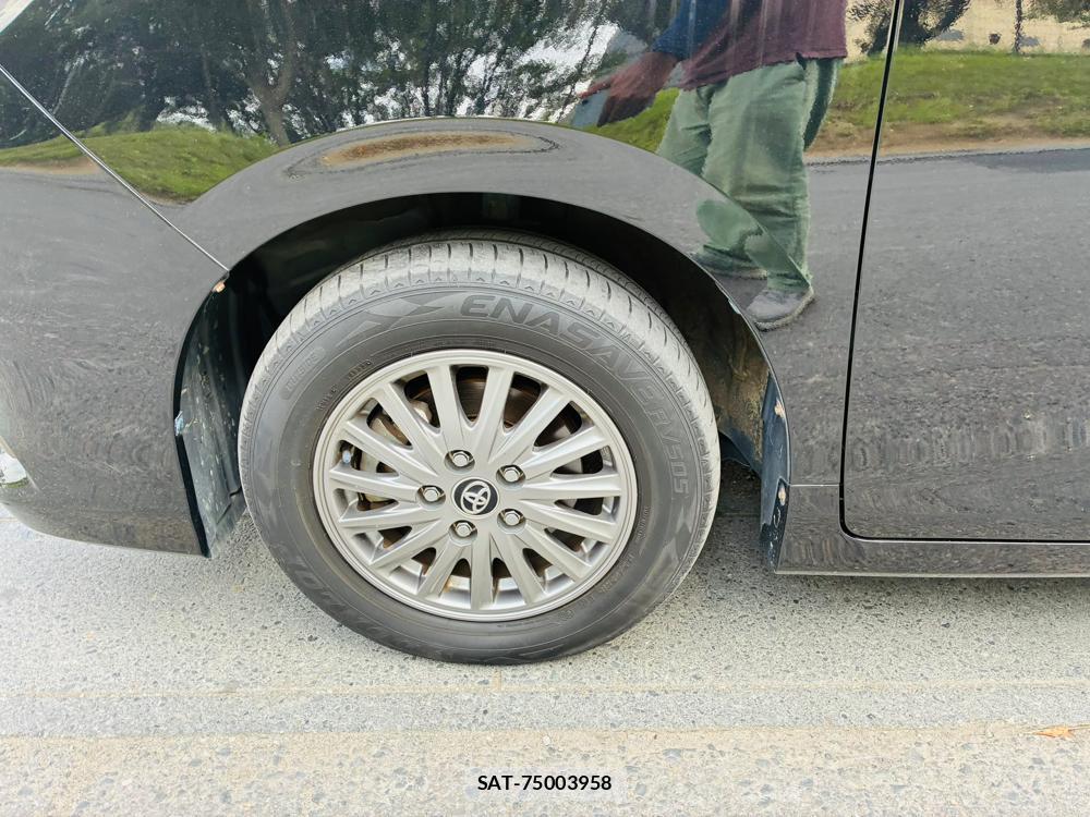 Toyota ESQUIRE 2016-06 8351499-30