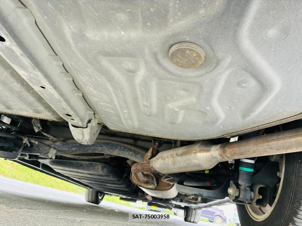 Toyota ESQUIRE 2016-06 8351499-37