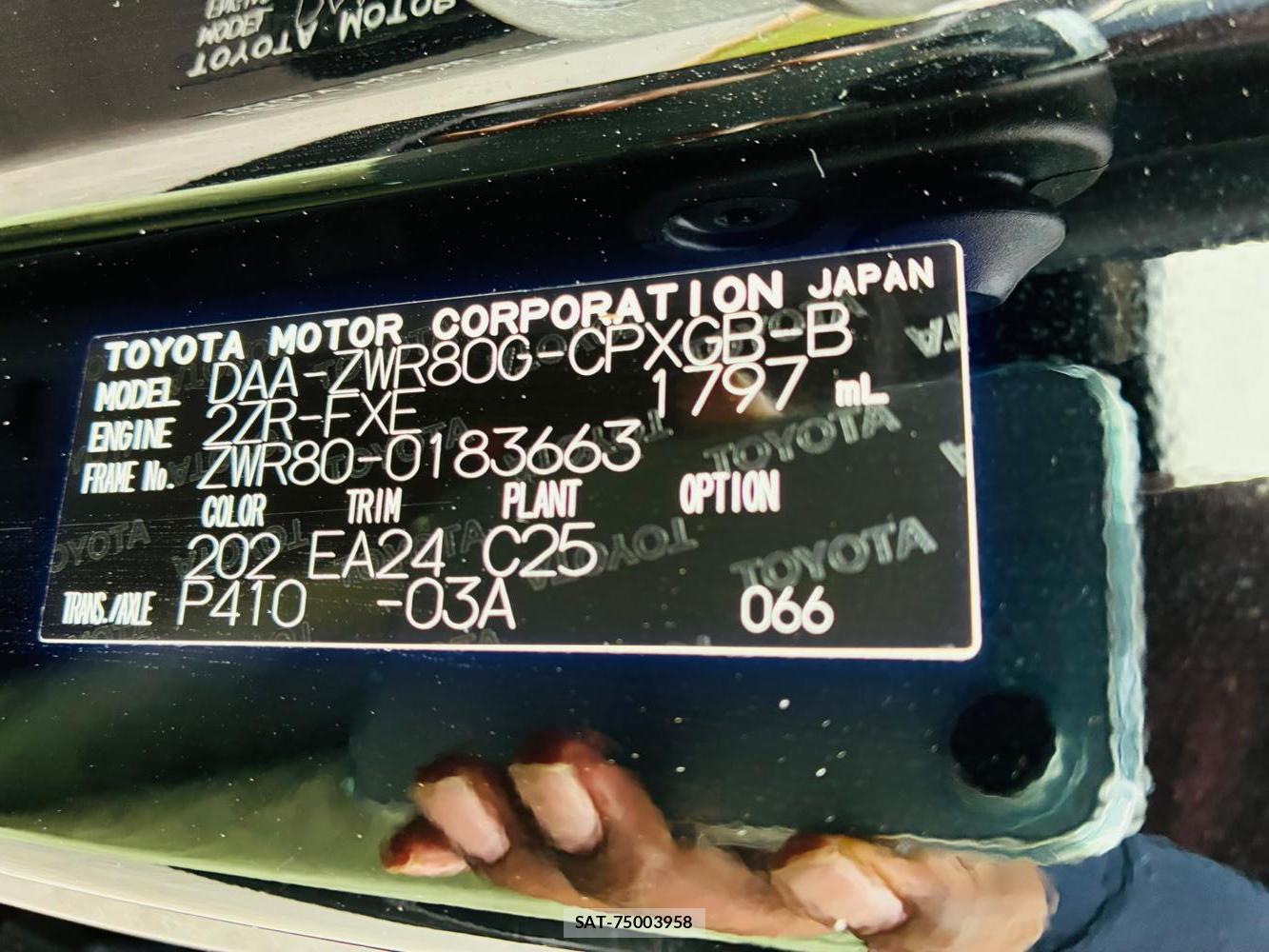 Toyota ESQUIRE 2016-06 8351499-40