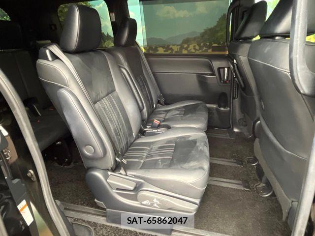 Toyota ESQUIRE 2019-08 8524775-7