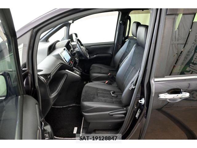 Toyota ESQUIRE 2019-02 8561809-10