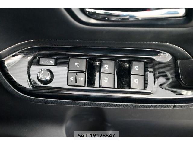 Toyota ESQUIRE 2019-02 8561809-15