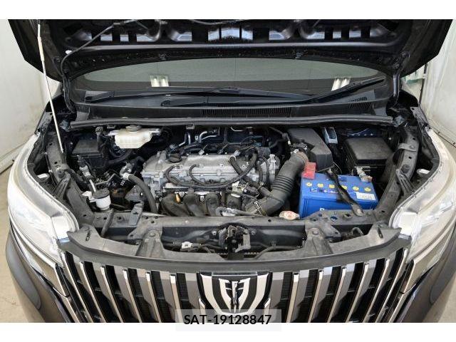 Toyota ESQUIRE 2019-02 8561809-28