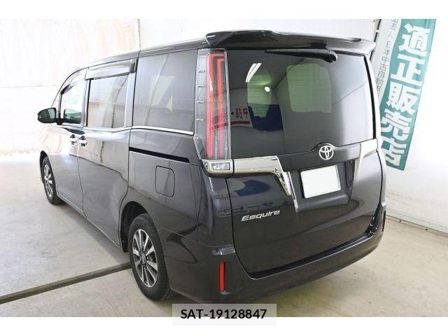 Toyota ESQUIRE 2019-02 8561809-2