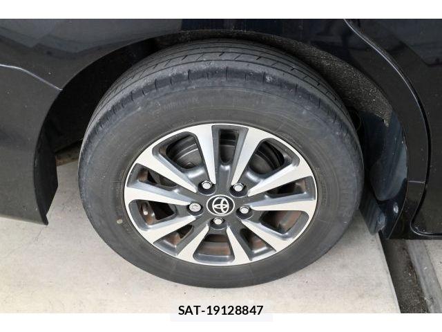 Toyota ESQUIRE 2019-02 8561809-6
