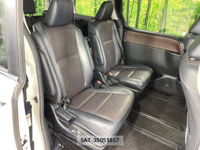 Toyota ESQUIRE 2015-07 8626662-8