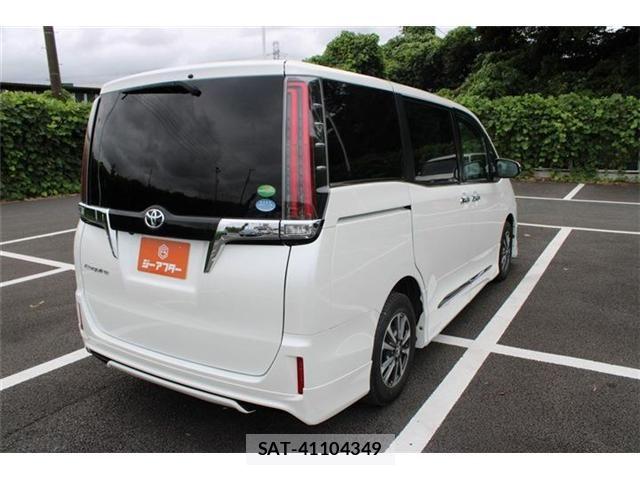 Toyota ESQUIRE 2018-07 8666103-9