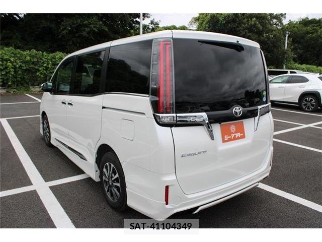 Toyota ESQUIRE 2018-07 8666103-11