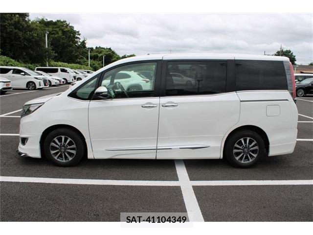 Toyota ESQUIRE 2018-07 8666103-12