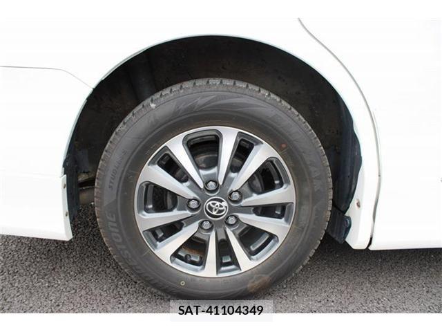 Toyota ESQUIRE 2018-07 8666103-24