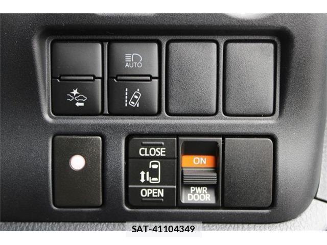 Toyota ESQUIRE 2018-07 8666103-2