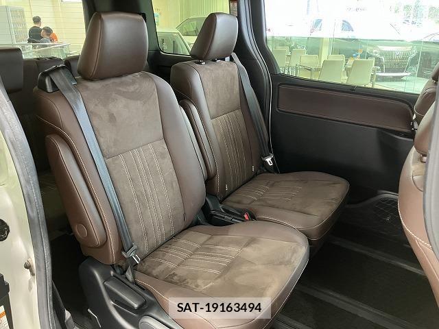 Toyota ESQUIRE 2018-01 8658969-10