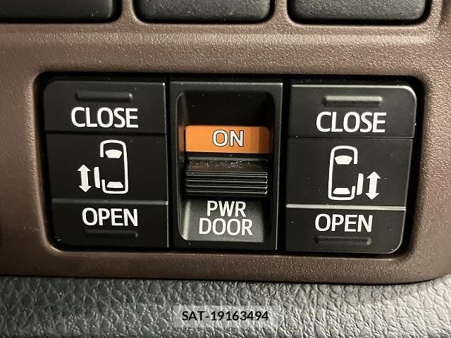 Toyota ESQUIRE 2018-01 8658969-6